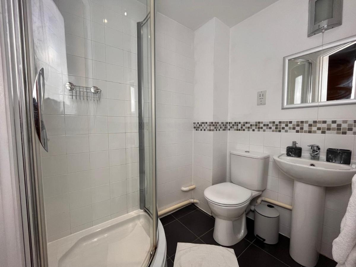 City View Spacious 2 Bed Apartment 2 Bathrooms Манчестер Экстерьер фото