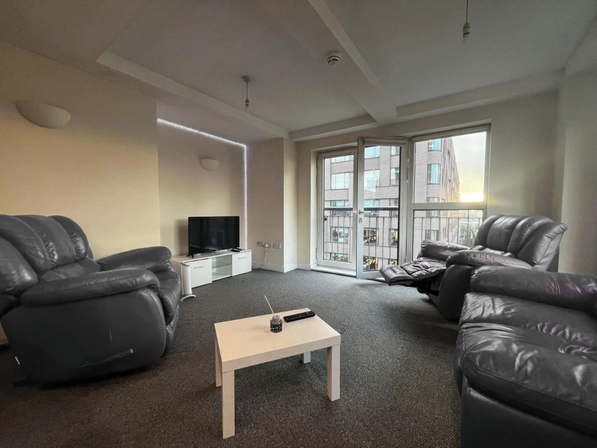 City View Spacious 2 Bed Apartment 2 Bathrooms Манчестер Экстерьер фото
